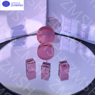 Sapphire rosa matéria-prima Sapphire feita em laboratório Pedra preciosa Incompetência Dureza de Mohs de 9