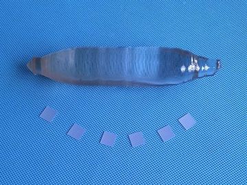 Bom preço orientação KTaO3/YSZ/YAlO3 da carcaça da microplaqueta do único cristal 10X10mm/5x5*0.5mmt on-line