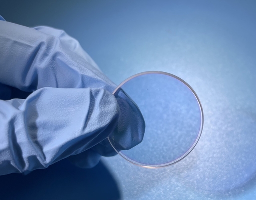 Peças de cristal de safira de alta resistência Peças com revestimento AR transparente azul vermelho