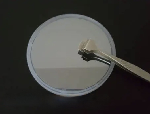 Bom preço Polegada 4Inch N de VGF 2/tipo carcaça de P do semicondutor da bolacha do GaAs para o crescimento Epitaxial on-line