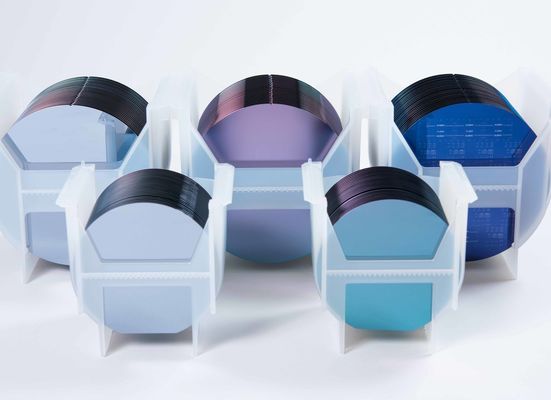 Bom preço Orientação da Wafer de Silício CZ111 Resistividade: 1-10 (ohm.cm) polimento de lado único ou duplo on-line