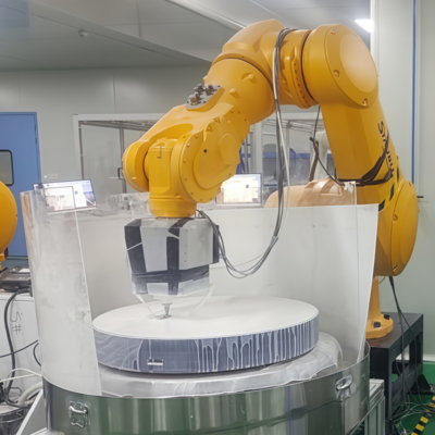 Equipamento robótico de acabamento de superfícies para polimento e retificação de peças
